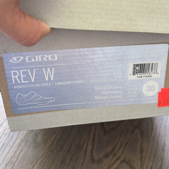 Cycling clip-less shoes new - Picture 3 of 4